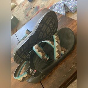 Almost brand new Chacos men’s size 12